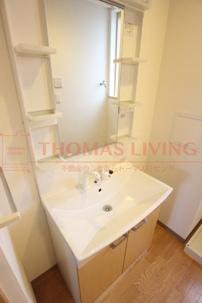 洗面設備　忙しい朝に便利なシャンプードレッサー。