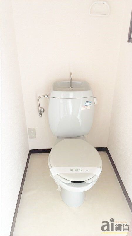 トイレ　※同仕様写真