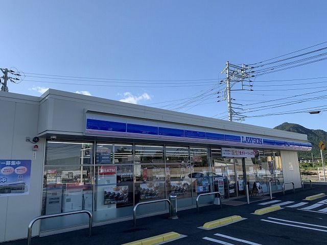 コンビニ　ローソン防府植松西店（コンビニ）まで800m