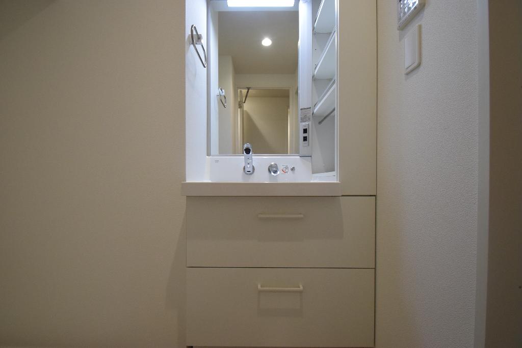 洗面設備　洗髪洗面化粧台