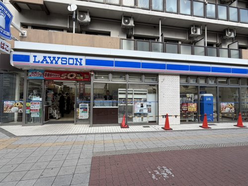 コンビニ　セブンイレブン 大阪南堀江1丁目店（コンビニ）まで380m