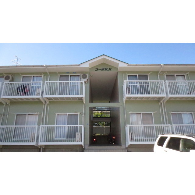 エントランス　建物正面入り口