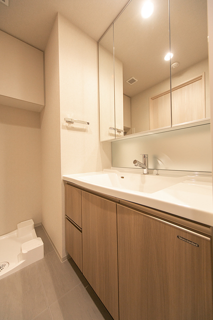 洗面設備　※写真は同タイプ住戸です。