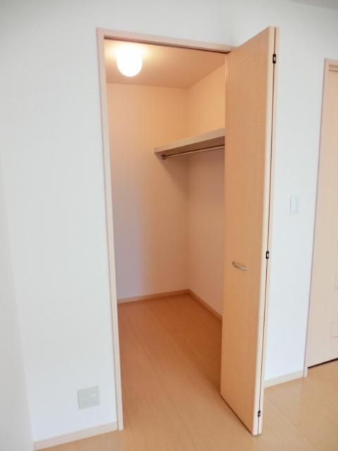 収納　ウォークインクローゼット完備