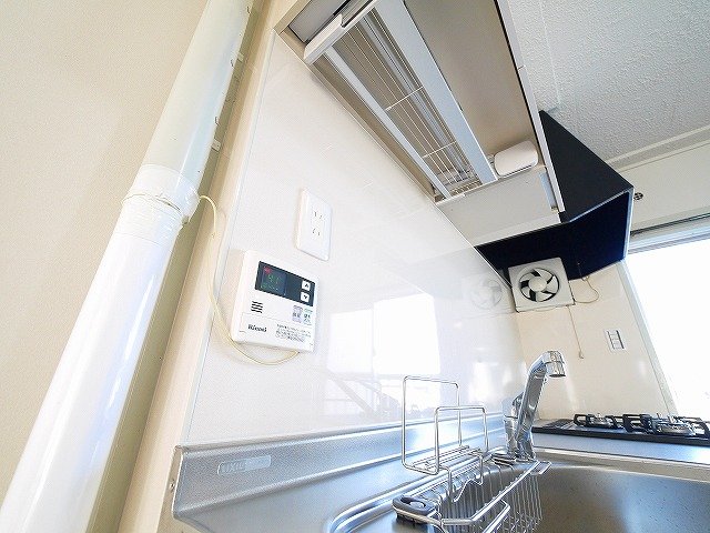 その他設備　給湯リモコン