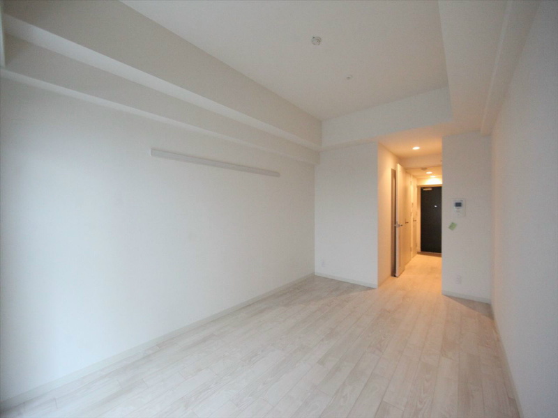 その他　洋室9.7帖　クローゼット付（収納充実してます）