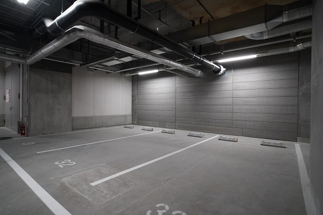 駐車場　駐車場