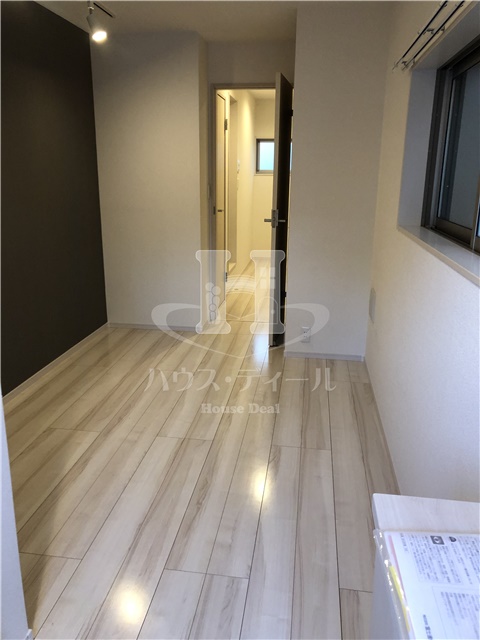 居室・リビング　リビングです　以下別号室参考写真です