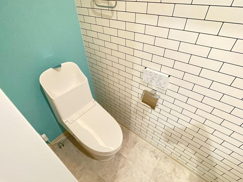 トイレ　トイレ