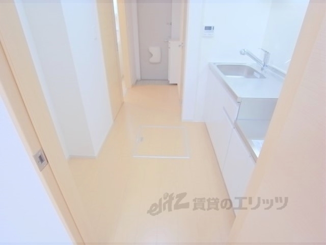 その他部屋・スペース　広々とした廊下です。