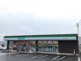コンビニ　ファミリーマートつくば松代一丁目店（コンビニ）まで666m