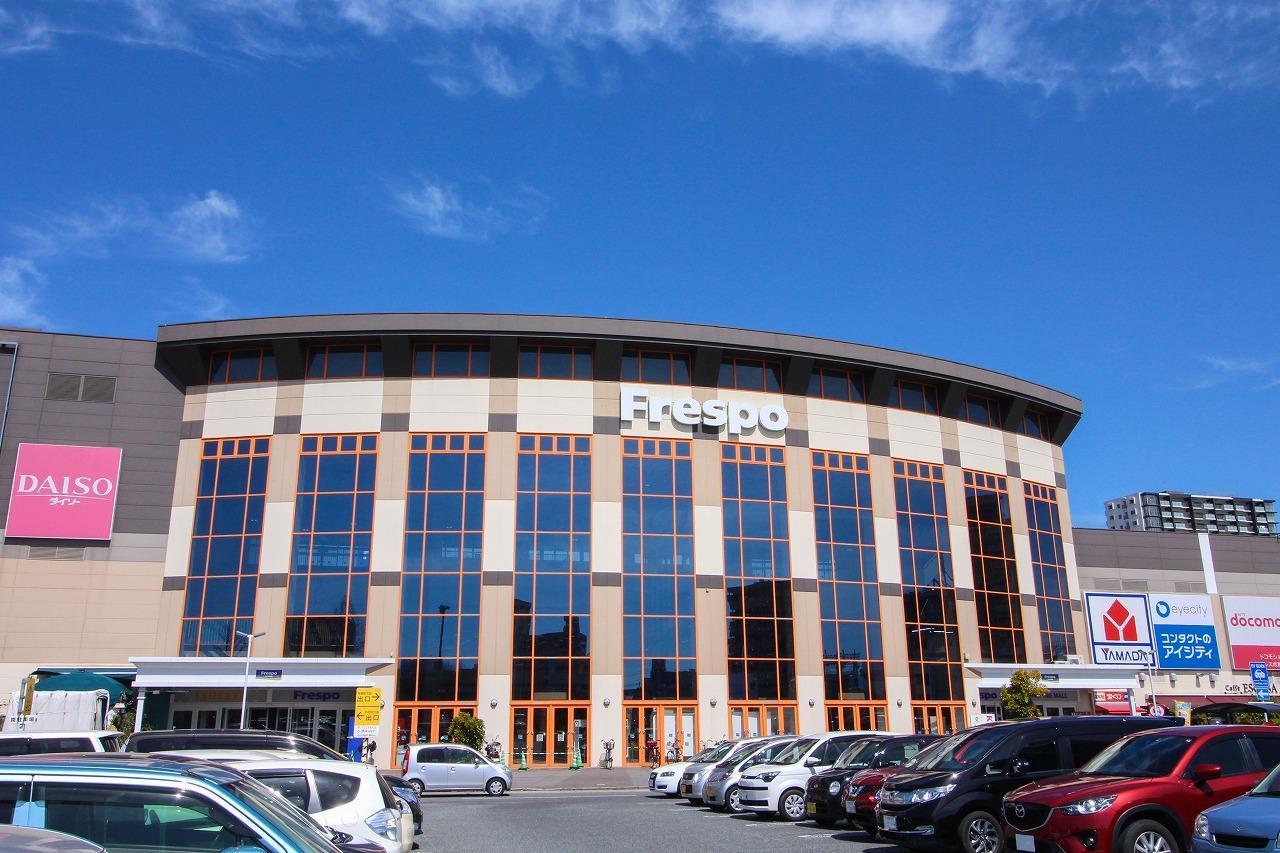 ショッピングセンター　フレスポ鳥栖（ショッピングセンター）まで2000m