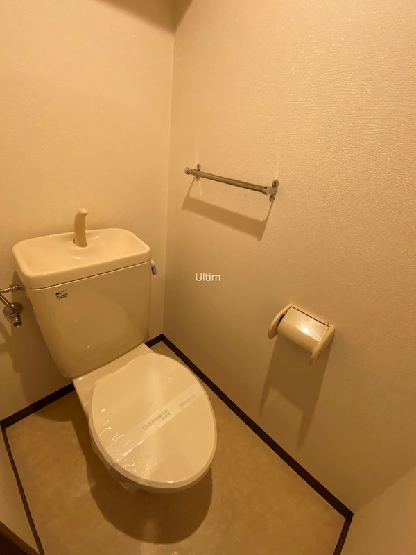 トイレ　別の部屋の写真