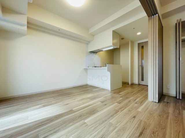 居室・リビング　同マンション別部屋参考写真