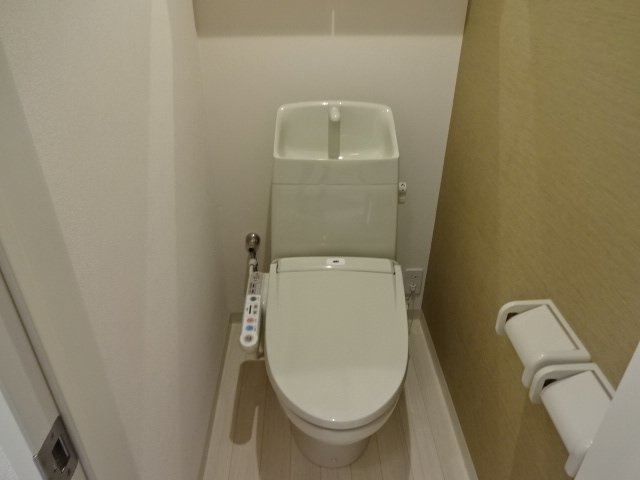 トイレ　シャワー付トイレ