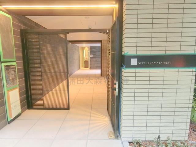 エントランス　防犯カメラTVモニター付オートロック宅配BOXメールBOX管