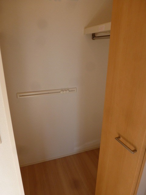 収納　写真は102号室です（参考）