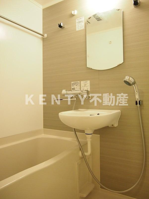 バス・シャワールーム　日々の疲れを癒すお風呂付です