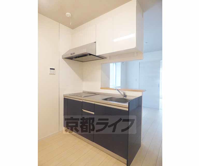 キッチン　システムキッチン。