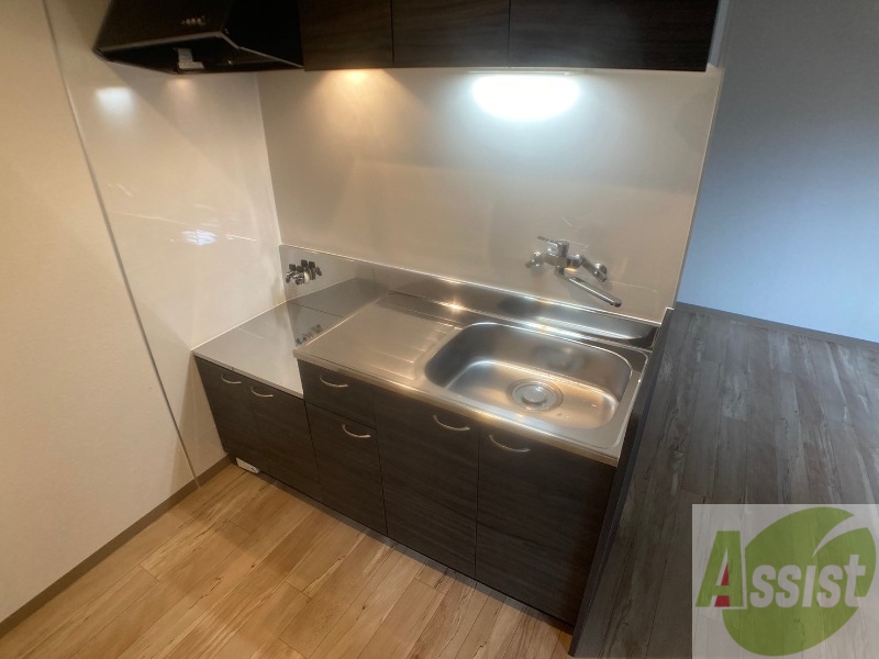 キッチン　キッチンです。一人暮らしなら十分な大きさですね。