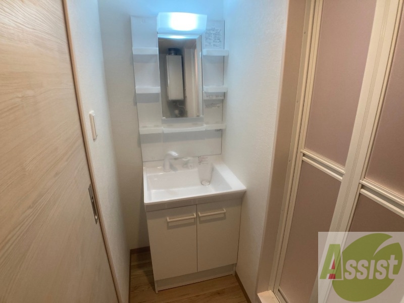 洗面設備　シャンプードレッサーで身支度もラクラクです！