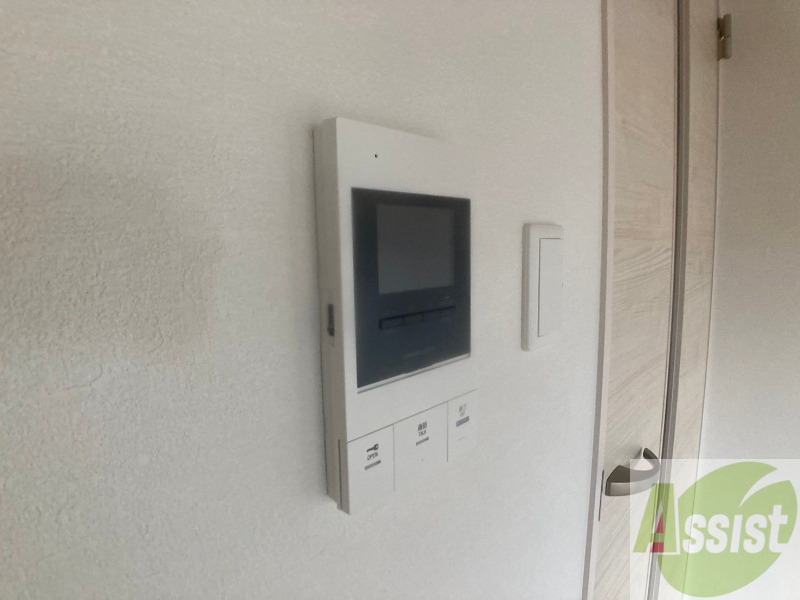 セキュリティ　ＴＶモニター付インターホンです。来客者の顔が見えるので安心！