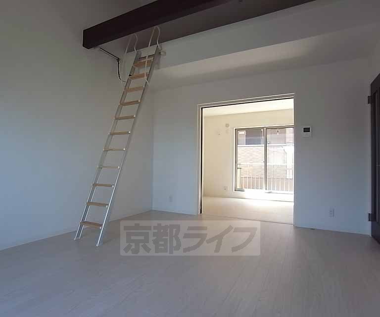 居室・リビング　広いお部屋は開放感アリ。