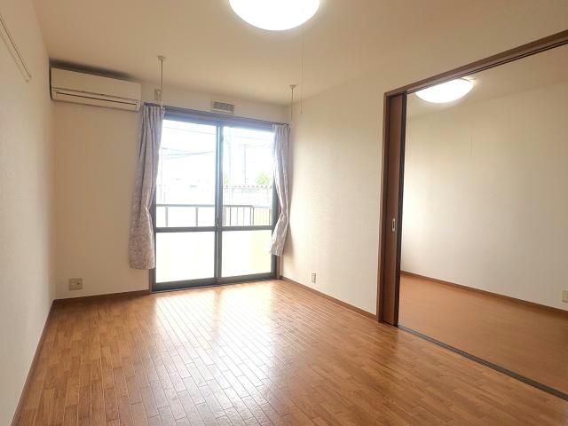 居室・リビング　別室参考写真