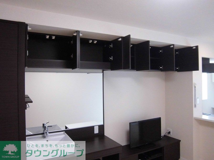 その他部屋・スペース　小物もすっきり収納できます。