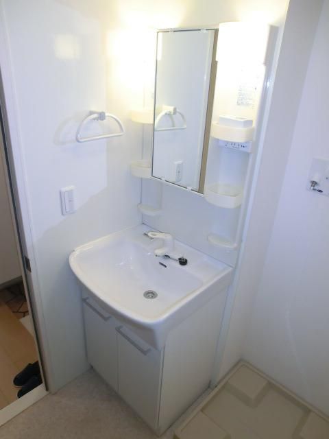 洗面設備　嬉しい独立洗面台