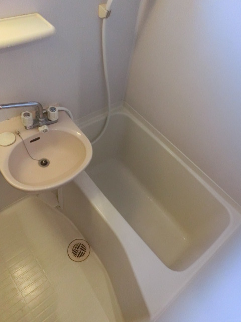 バス・シャワールーム　お風呂が別なのは妥協できません。。