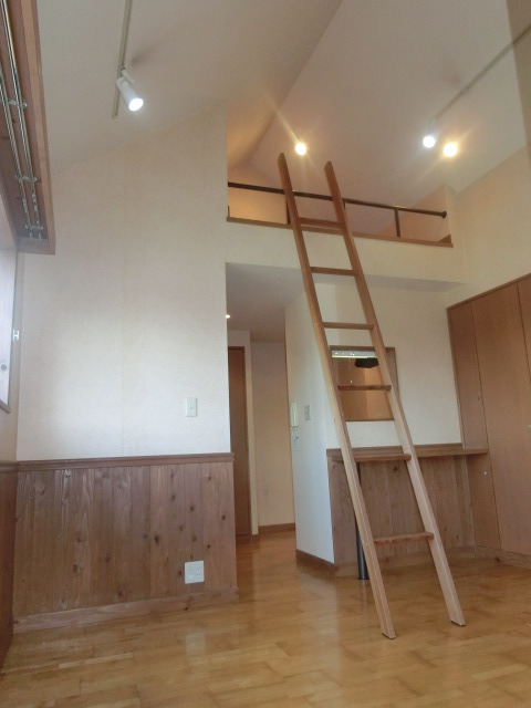 その他部屋・スペース　ツートンの壁がオシャレですよね。