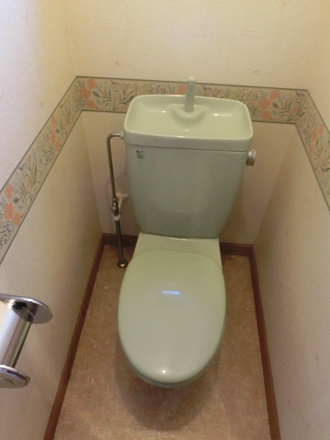 トイレ　清潔感のあるトイレですね。