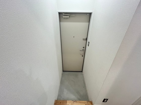 玄関　※別部屋の写真です