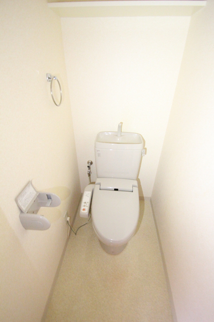 トイレ　※別室の参考写真です。