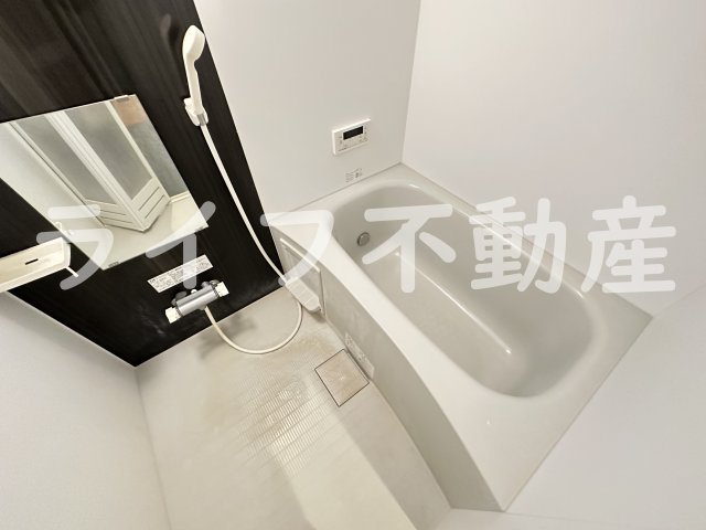 バス・シャワールーム　ゆったり過ごせるお風呂です