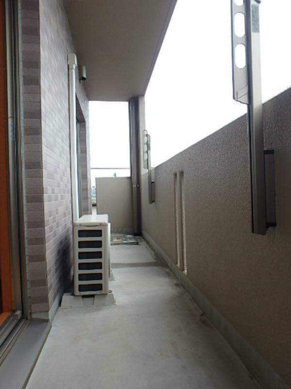 バルコニー　図面と現状に相違がある場合には現状を優先