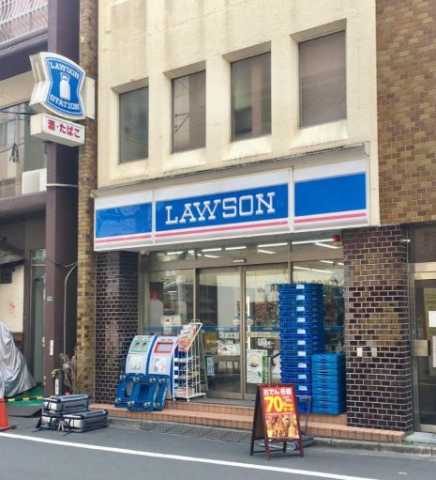 コンビニ　ローソン　駒込一丁目店（コンビニ）まで104m