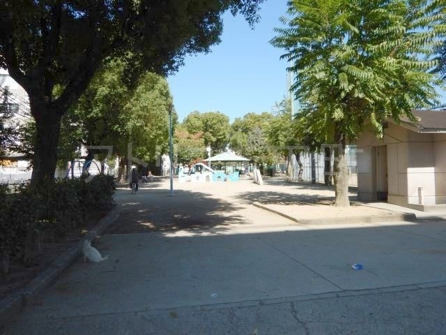 公園　東中本公園（公園）まで834m