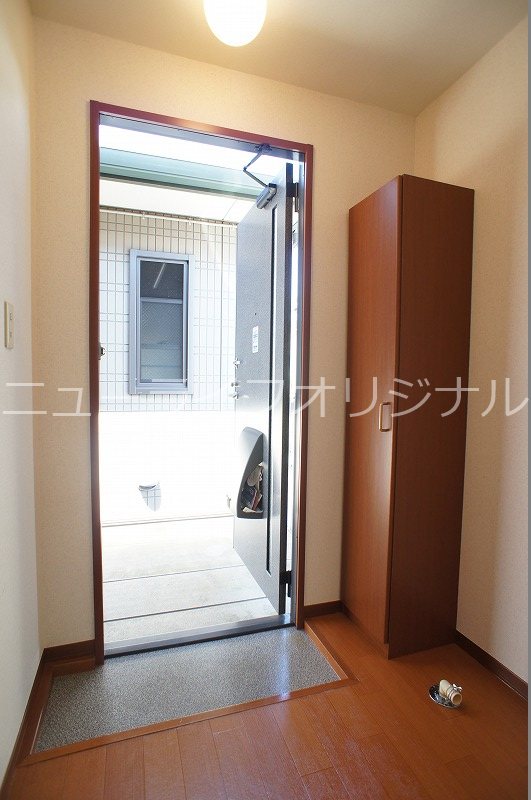 玄関　シューズＢＯＸ付きで玄関を綺麗に使えます。