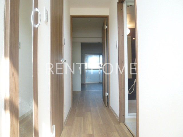 その他　玄関からの眺めです