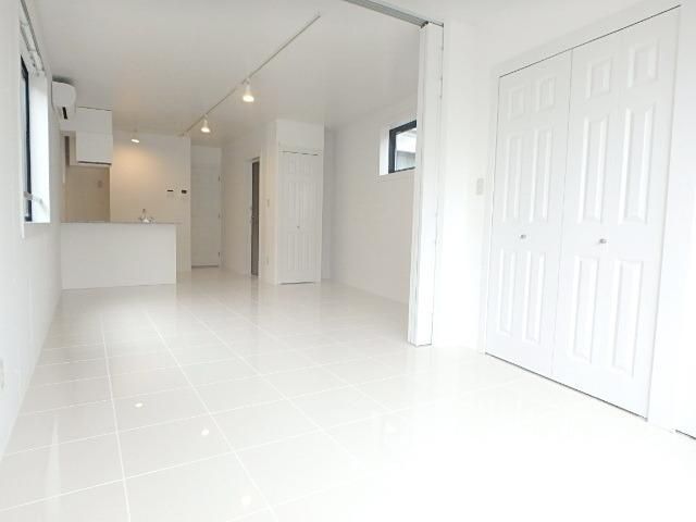 居室・リビング　広々居室