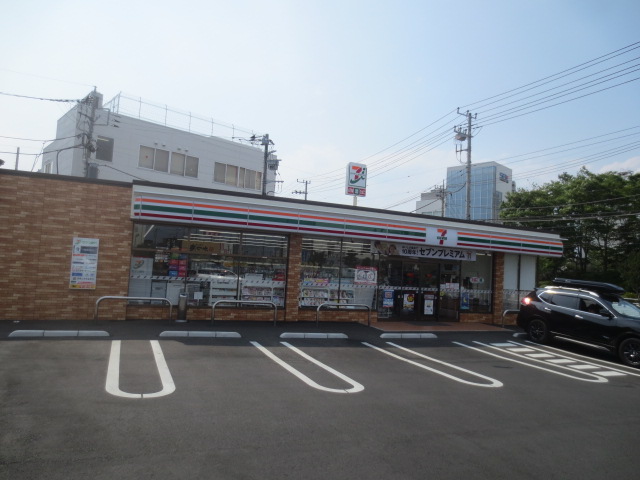 コンビニ　セブンイレブン厚木長谷店（コンビニ）まで447m
