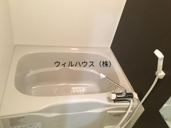 バス・シャワールーム　浴室乾燥機付き！