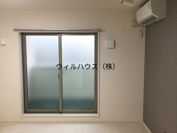 居室・リビング　お洒落なアクセントクロス！