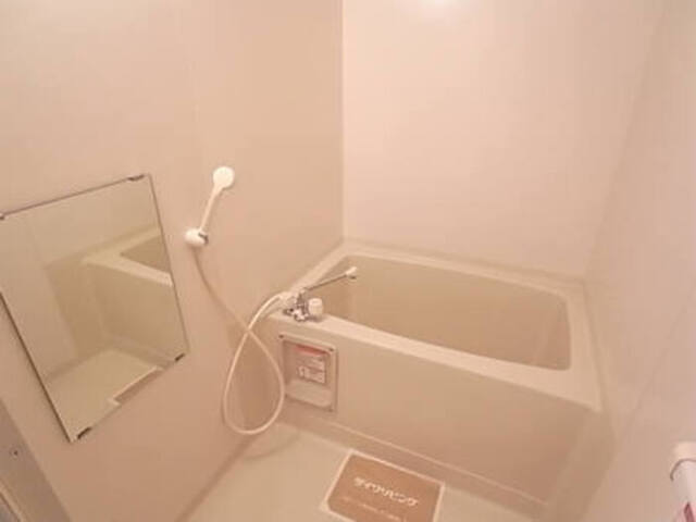 バス・シャワールーム　２０３　浴室