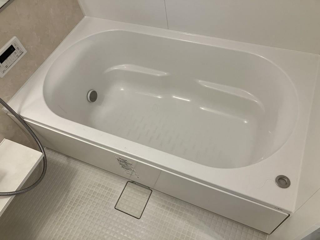 バス・シャワールーム　※写真は同物件反転タイプ別室のものです