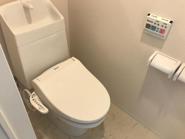 トイレ　シャワー付トイレ