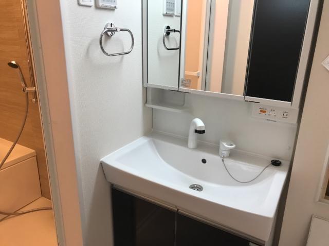 洗面設備　洗髪洗面化粧台