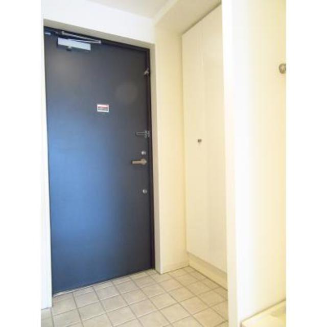 玄関　※写真は同タイプ住戸です。